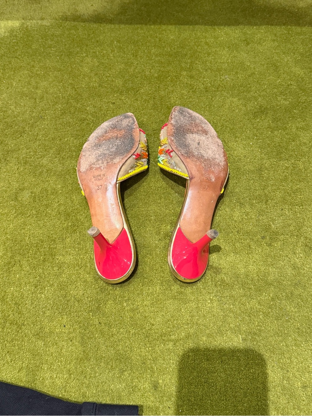 René Caovilla
Colorblock Pattern Sequin Embellishments Slides - Picture 4 of 6